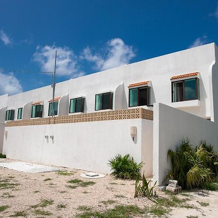 97982 New Modern Villa, Private Pool, High Internet Speed, 2 Blocks From The Beach Pueblo Pueblo Chicxulub 外观 照片