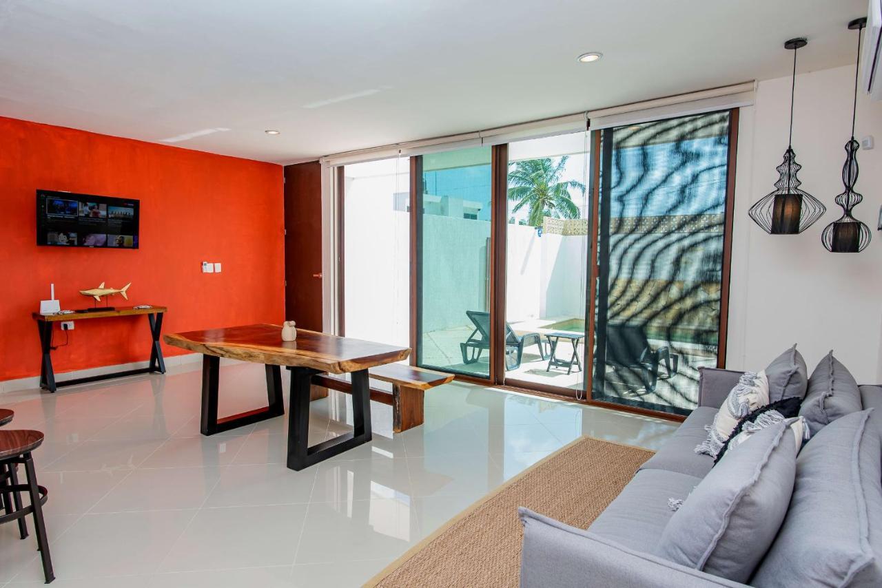 97982 New Modern Villa, Private Pool, High Internet Speed, 2 Blocks From The Beach Pueblo Pueblo Chicxulub 外观 照片